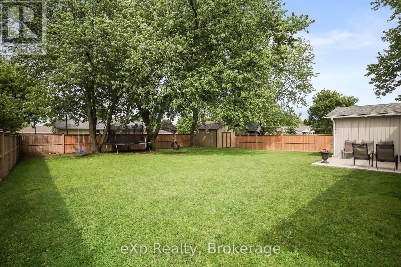 4094 QUEEN STREET - 44