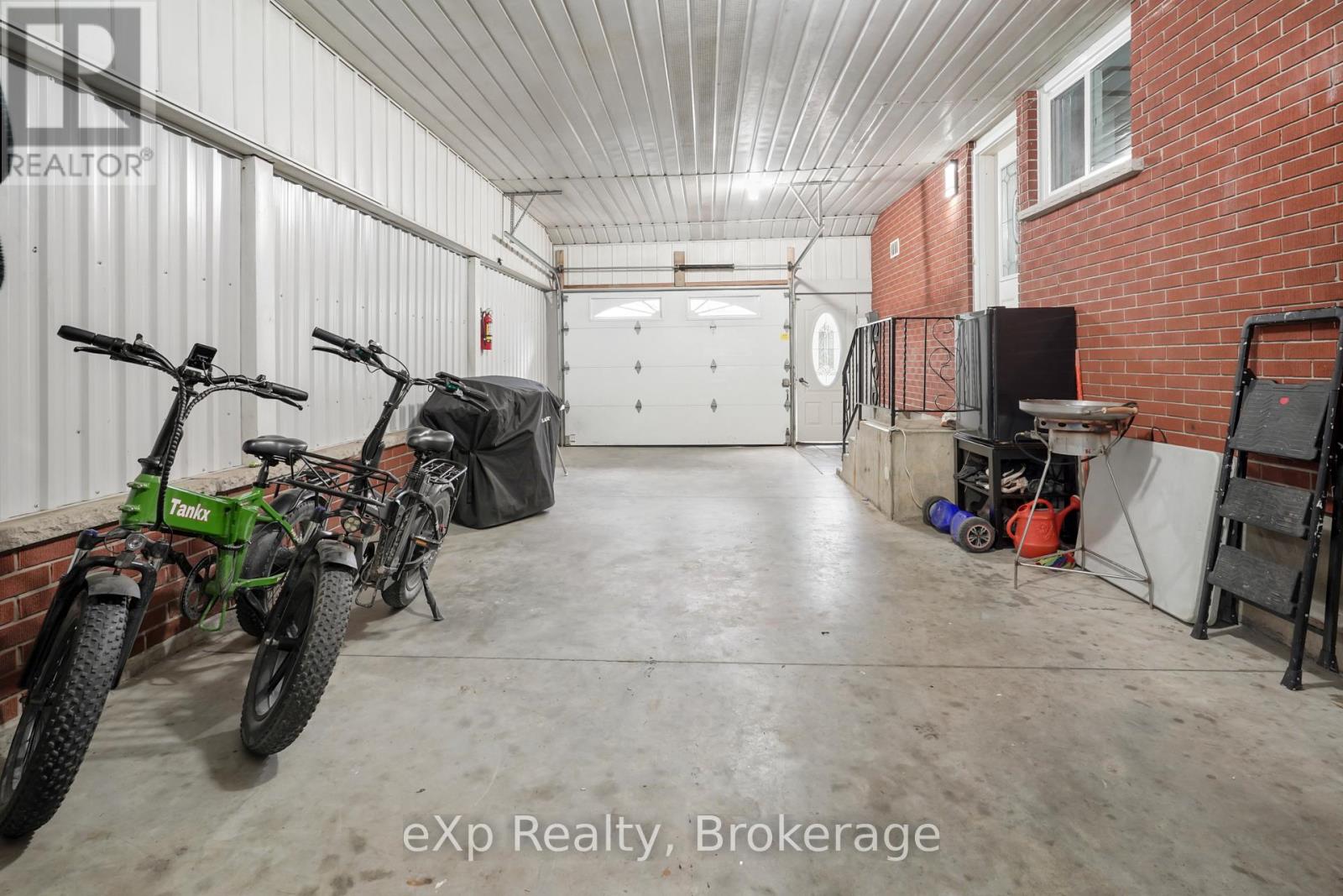 4094 QUEEN STREET - 49