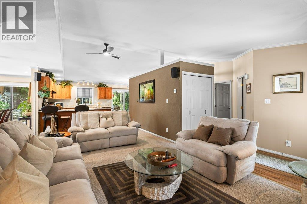10724 Pinecrest Road - 28