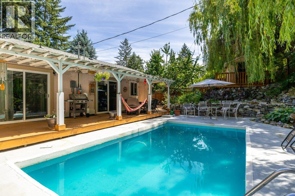 10724 Pinecrest Road - 2