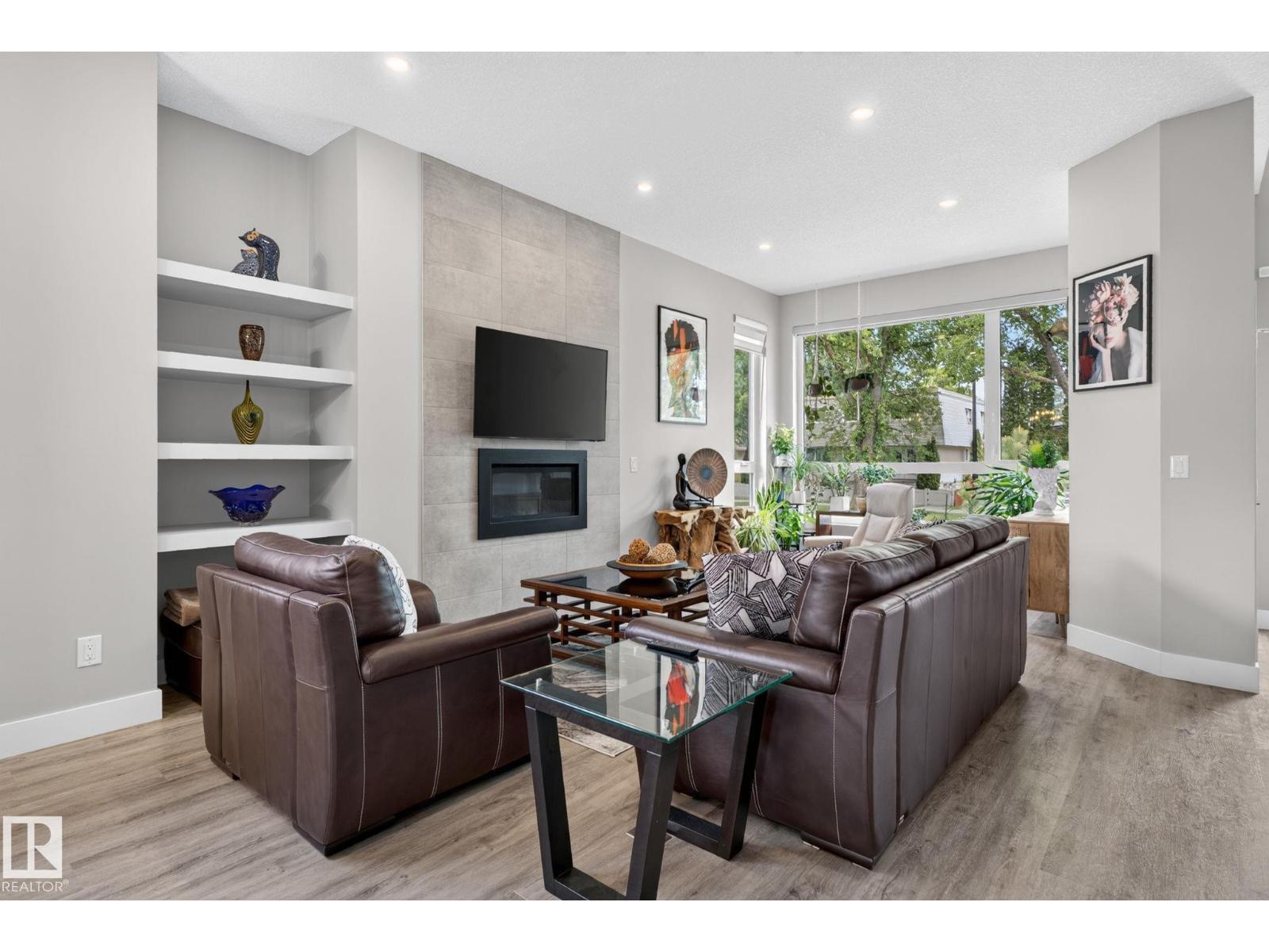 10358 146 ST NW - photo 3