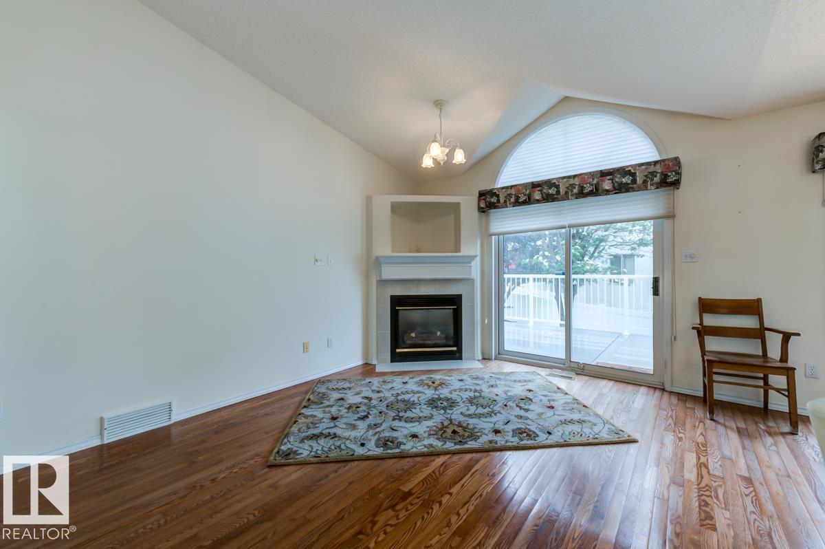 #7 9731 174 ST NW - 13