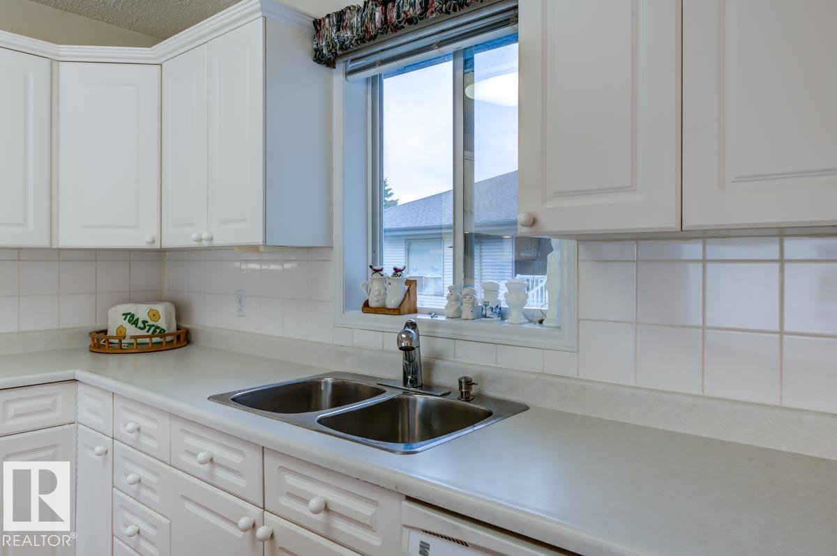 #7 9731 174 ST NW - 21
