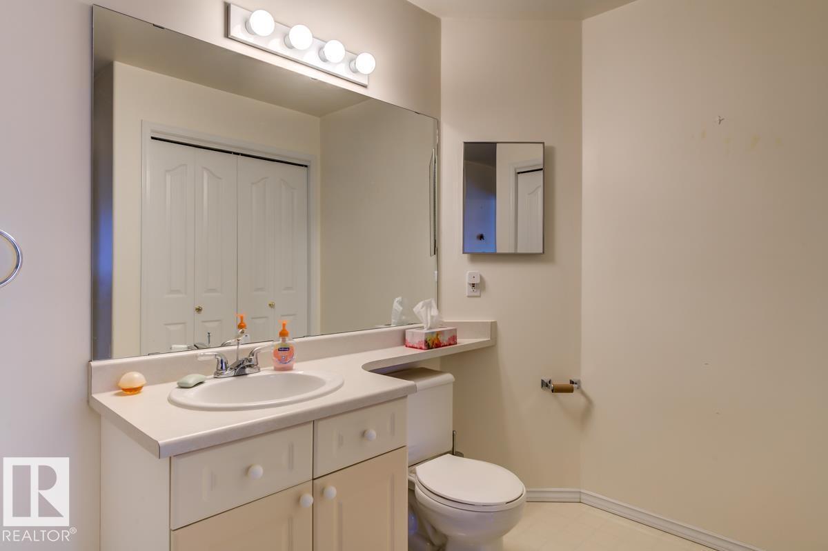 #7 9731 174 ST NW - 25