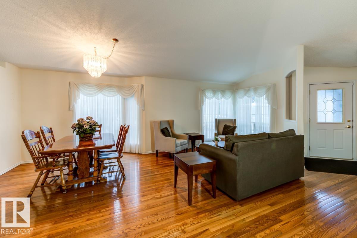 #7 9731 174 ST NW - 3