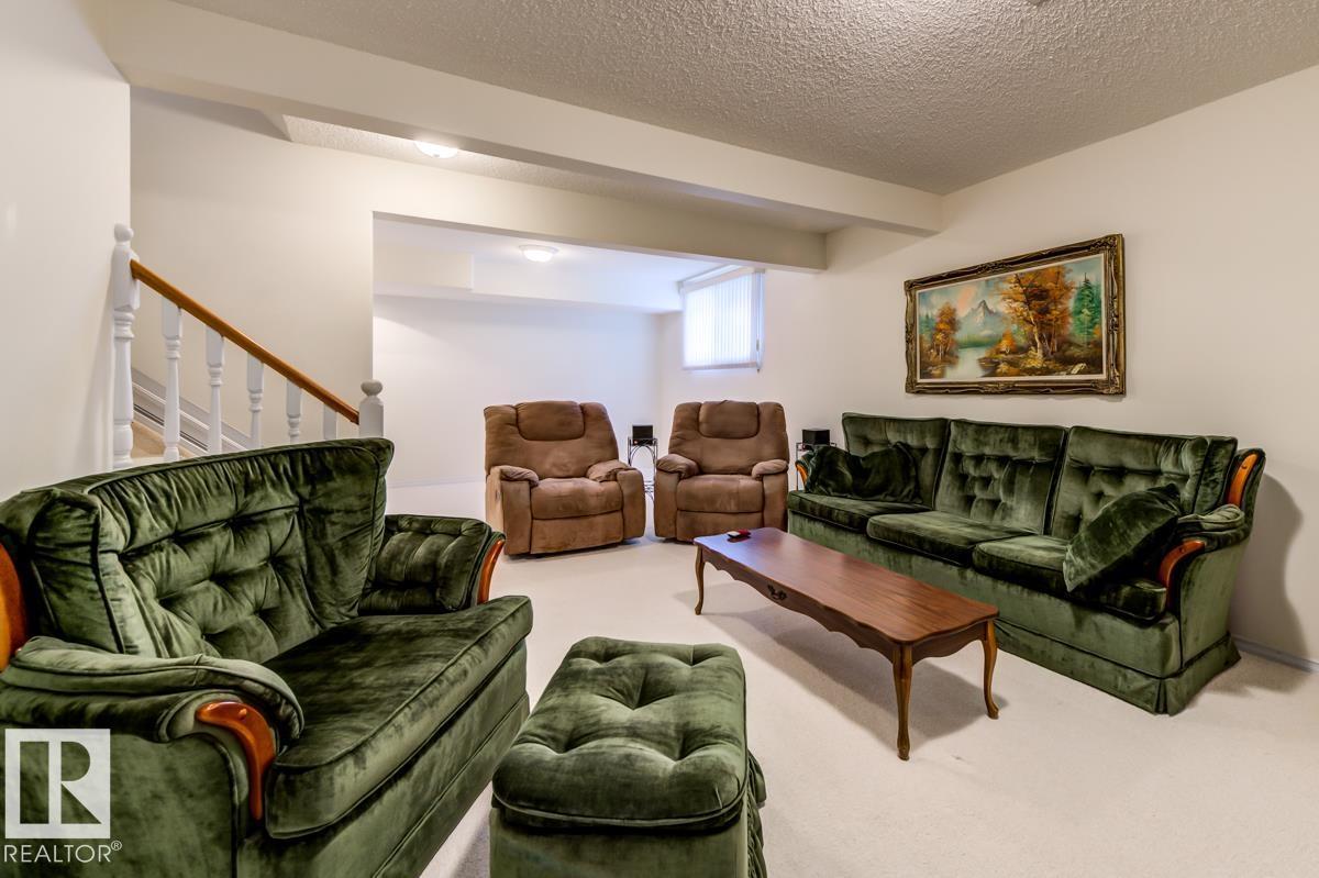 #7 9731 174 ST NW - 41