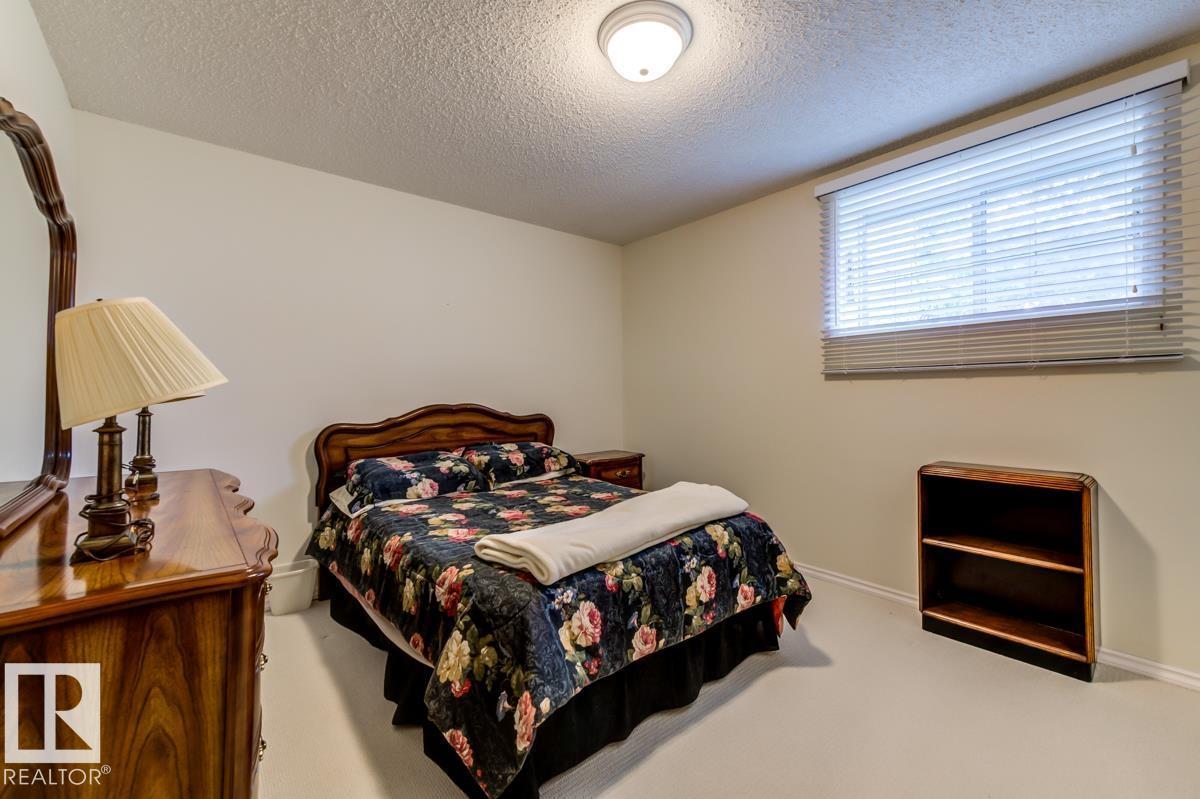 #7 9731 174 ST NW - 45
