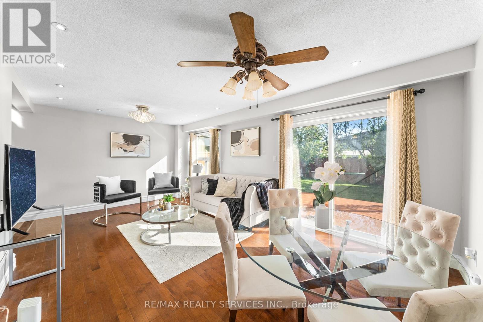 28 KINGSWOOD DRIVE - 7