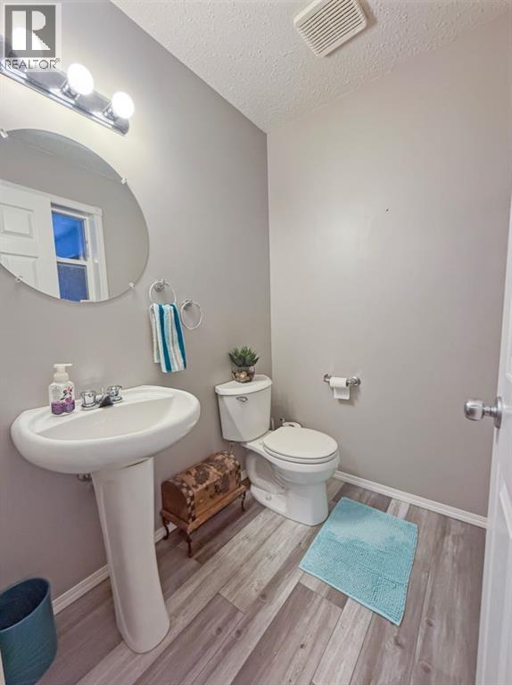 4305 47 Ave — photo 23