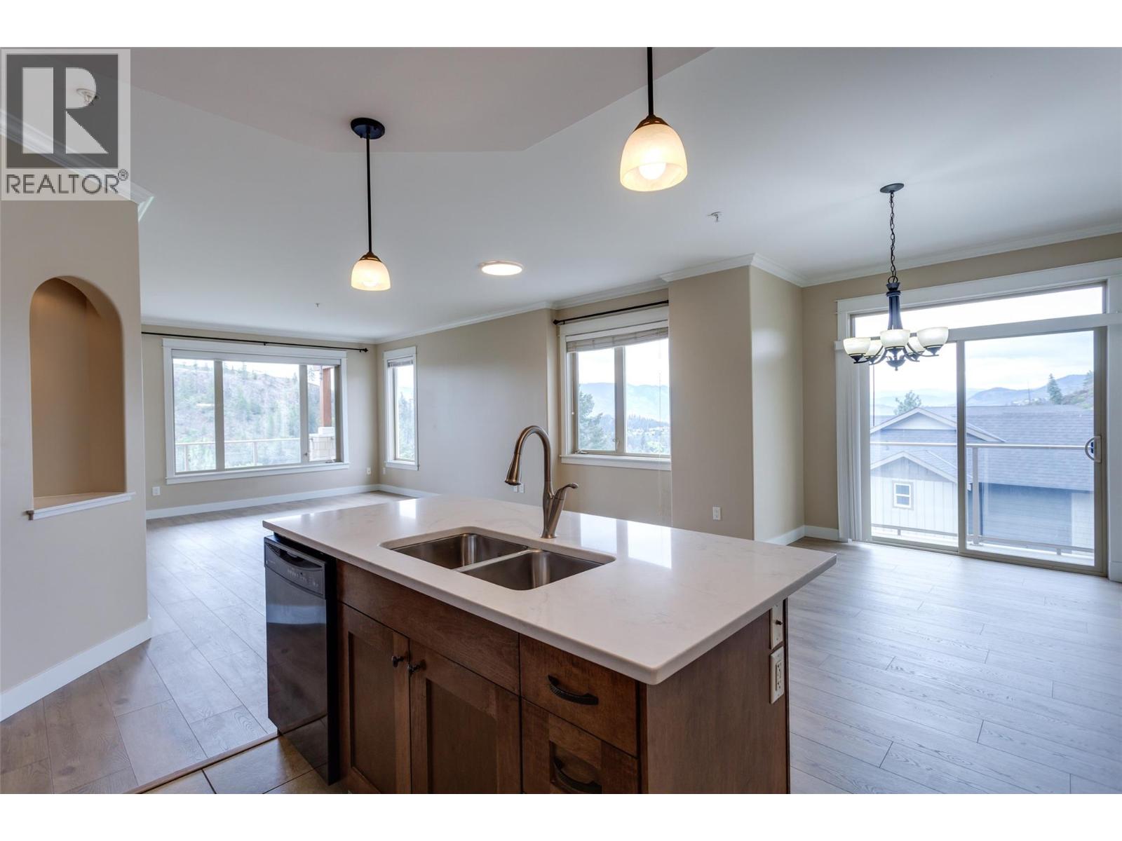 302 2470 Tuscany Drive, West Kelowna