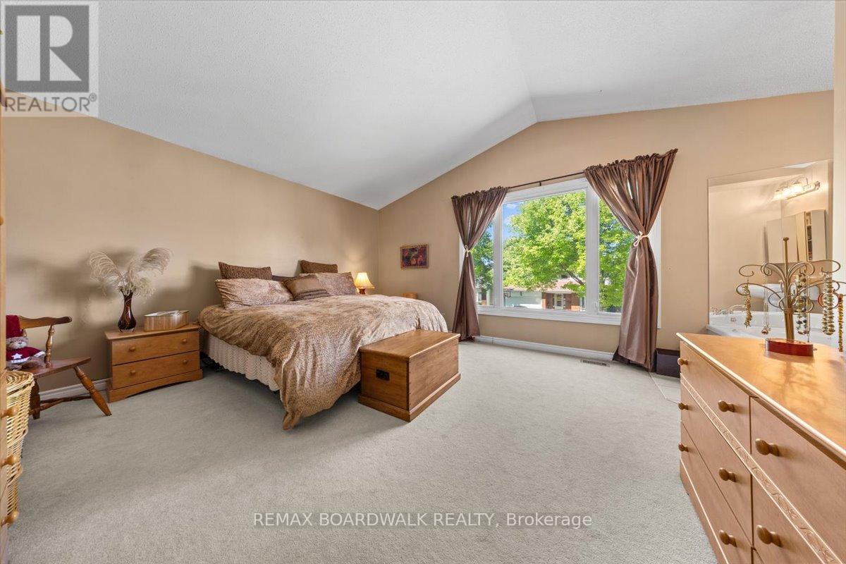 4 Bed, 3 Bath House for Sale in Ottawa – 13 POMMEL CRESCENT, Ottawa – MLS# X13459298 - Image 26