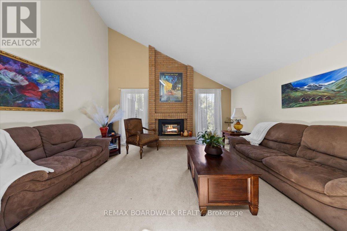 4 Bed, 3 Bath House for Sale in Ottawa – 13 POMMEL CRESCENT, Ottawa – MLS# X13459298 - Image 6