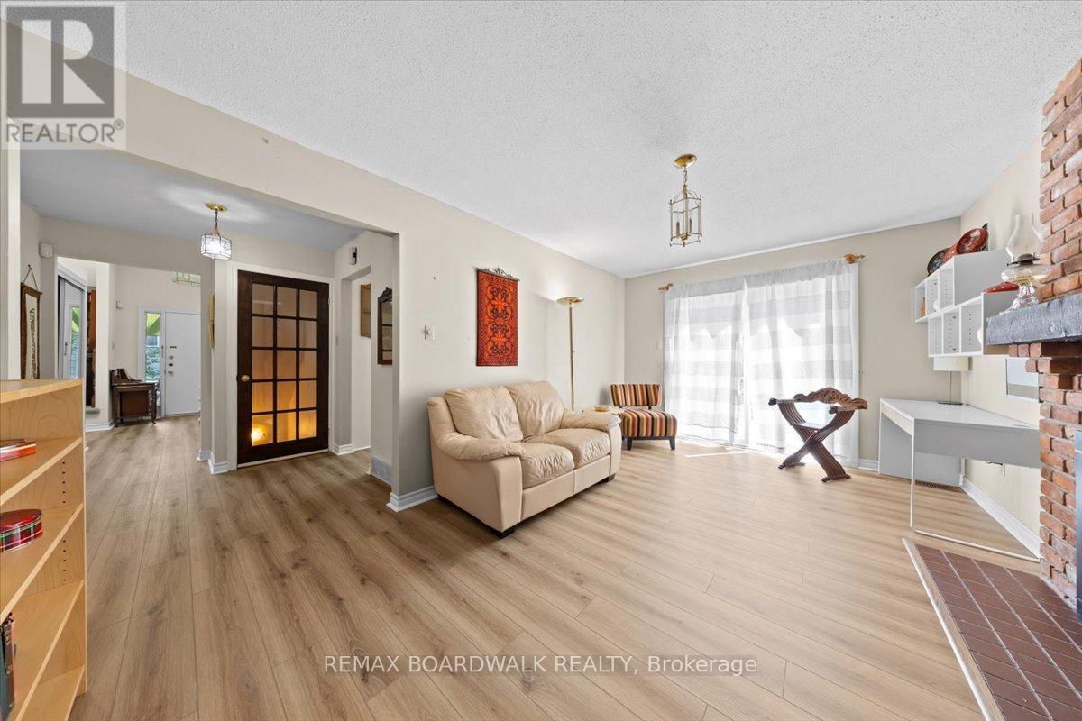 4 Bed, 3 Bath House for Sale in Ottawa – 13 POMMEL CRESCENT, Ottawa – MLS# X13459298 - Image 9