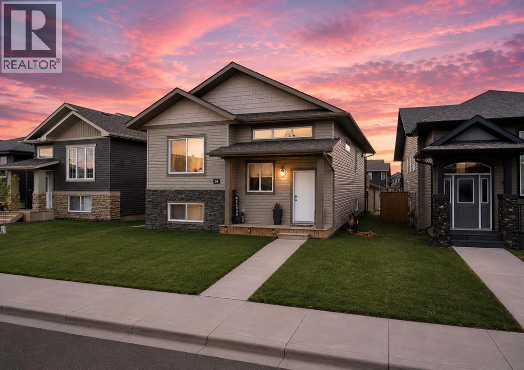 58 Village Crescent, Red Deer