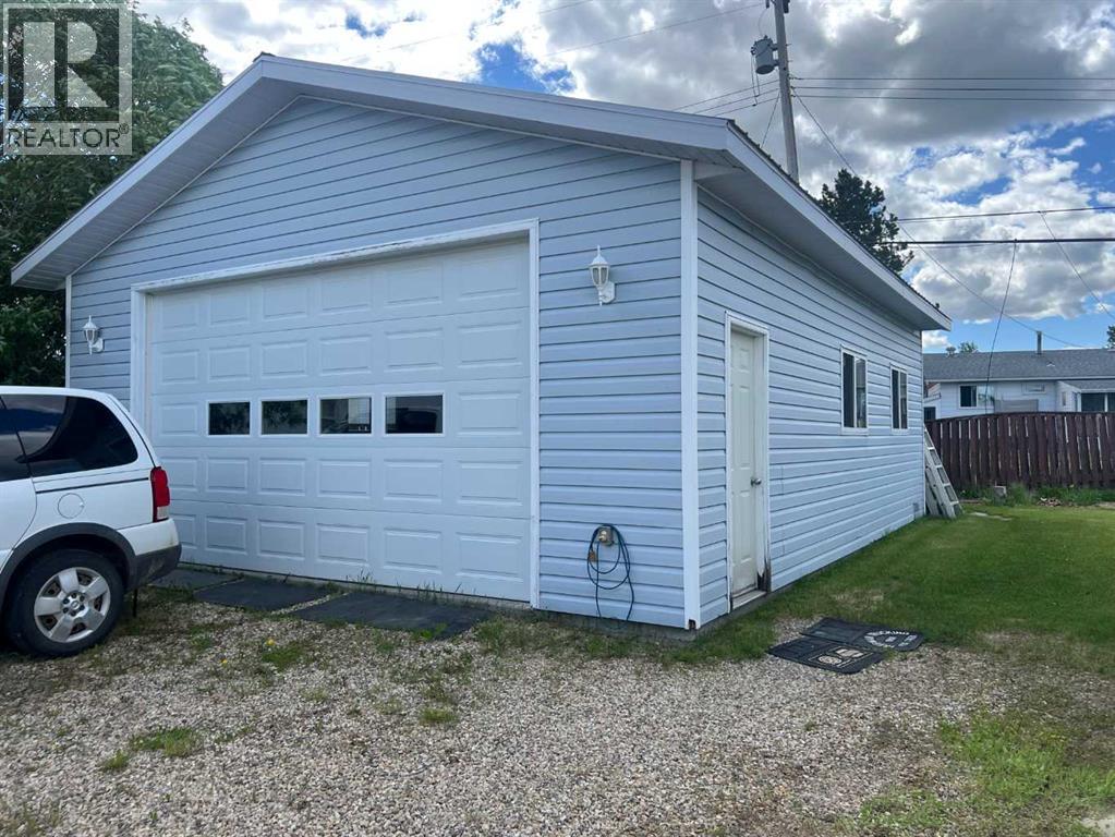 403 9 Street - 26