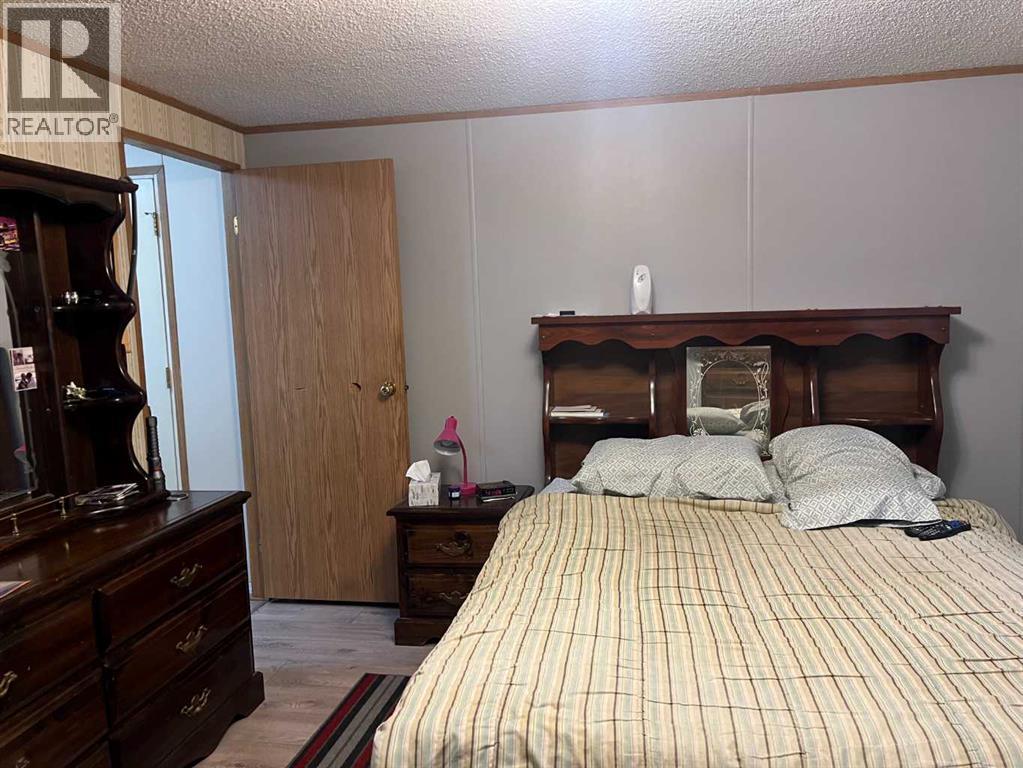 403 9 Street - 10
