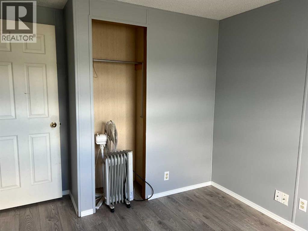 403 9 Street - 16