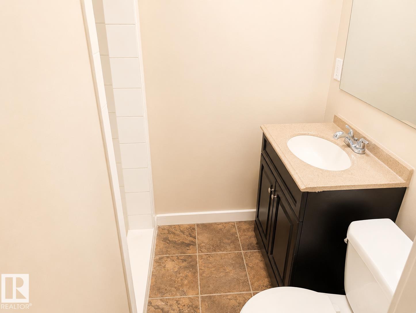 12418 92 ST NW - 12