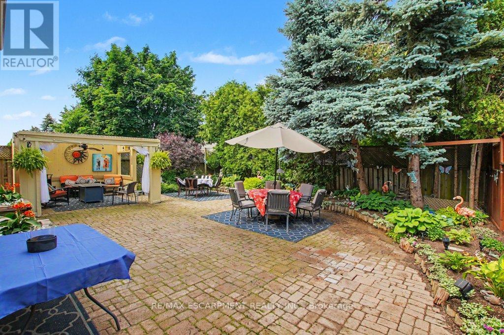 6 THEODORE DRIVE - 33