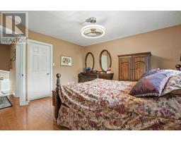 6 Theodore Drive, Hamilton, ON L9A5J8 Photo 15