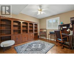 6 Theodore Drive, Hamilton, ON L9A5J8 Photo 25