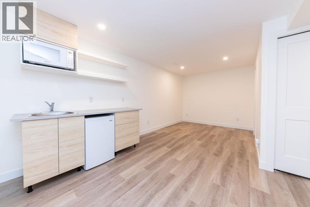 393 WADDINGTON Drive - 29
