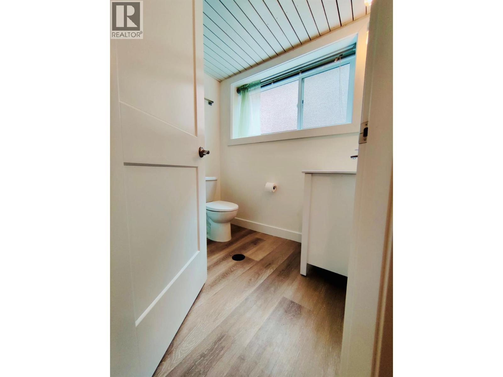 393 WADDINGTON Drive - 41