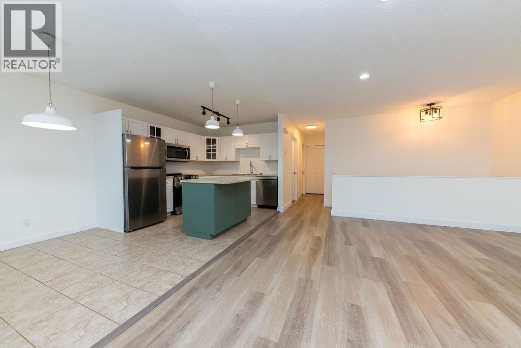 393 WADDINGTON Drive - 6