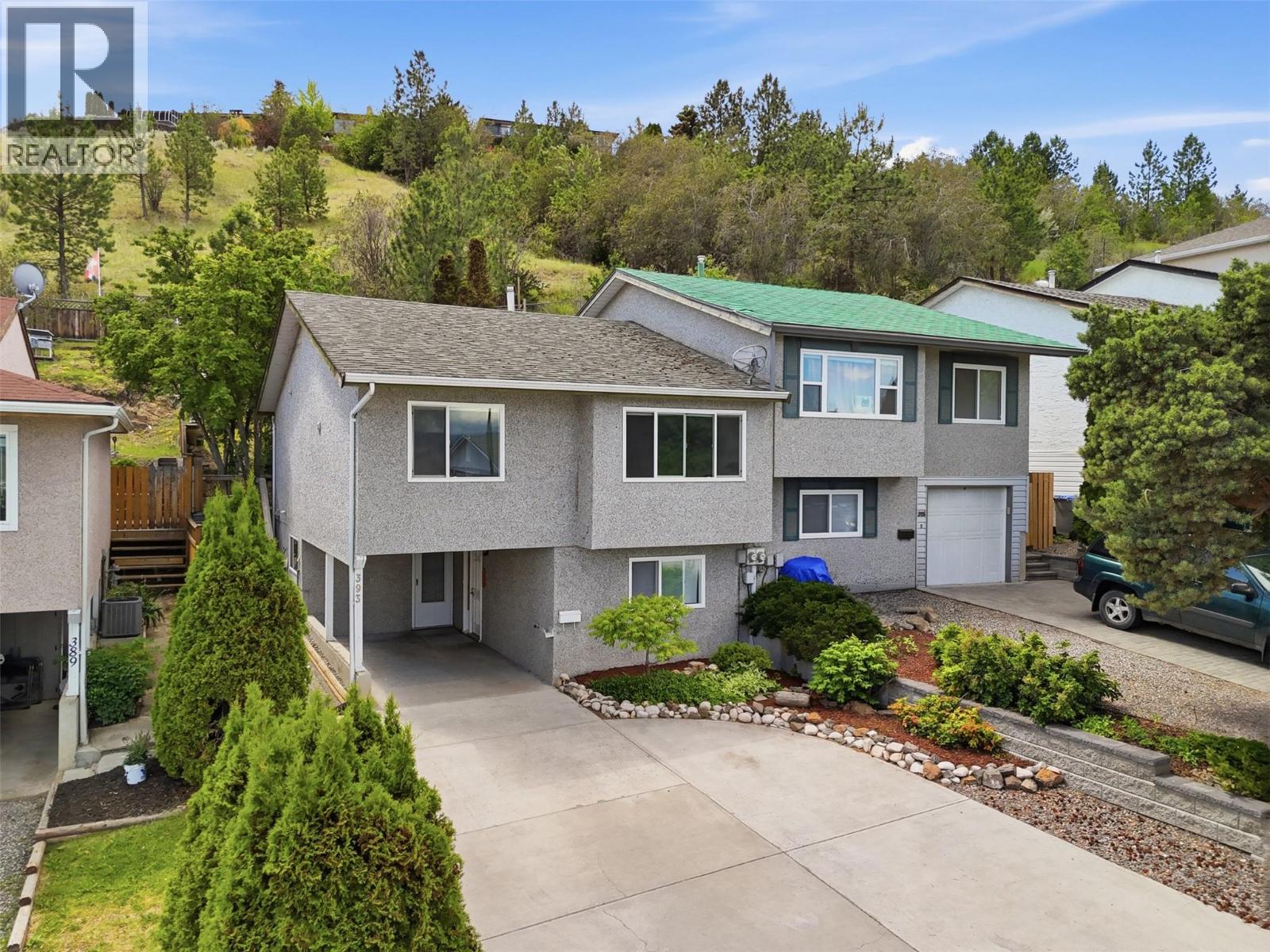 393 WADDINGTON Drive - 1