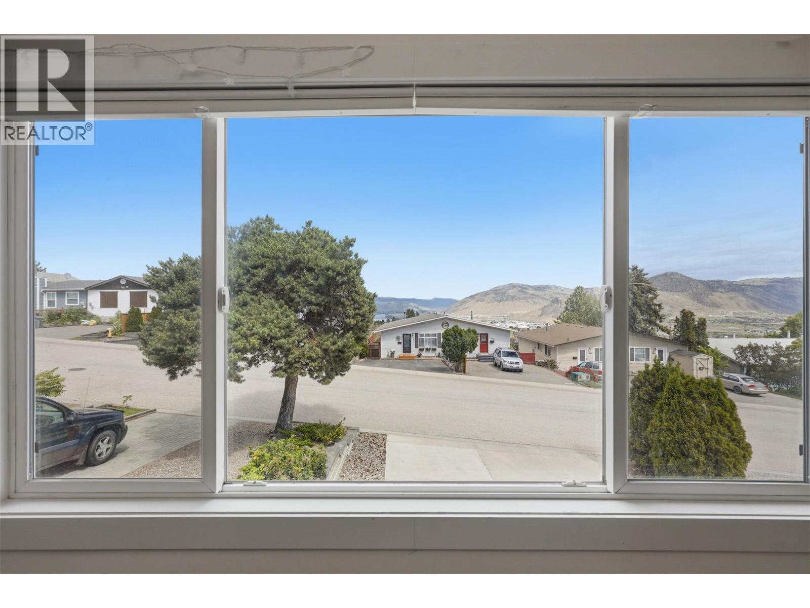 393 WADDINGTON Drive - 9