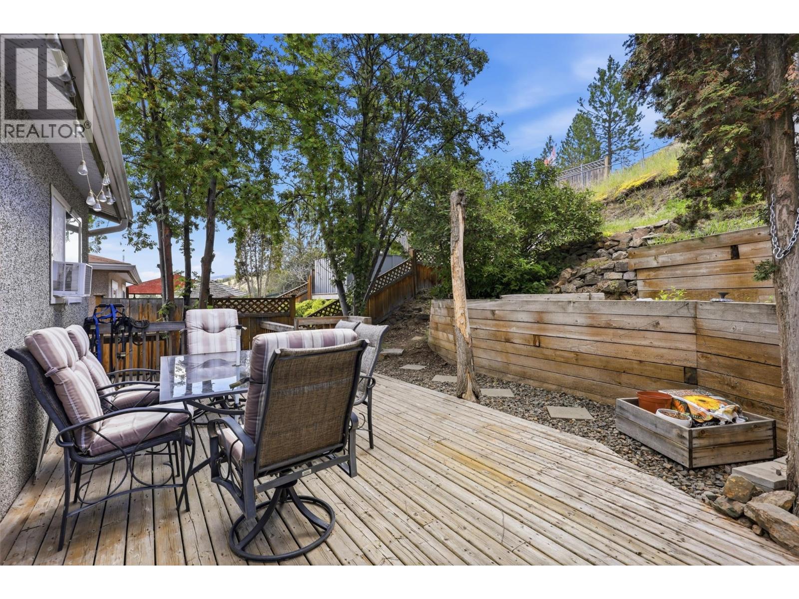 393 WADDINGTON Drive - 18