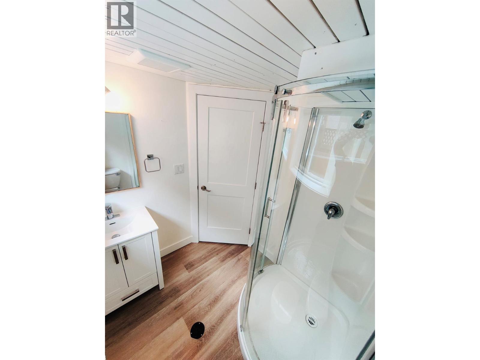 393 WADDINGTON Drive - 40