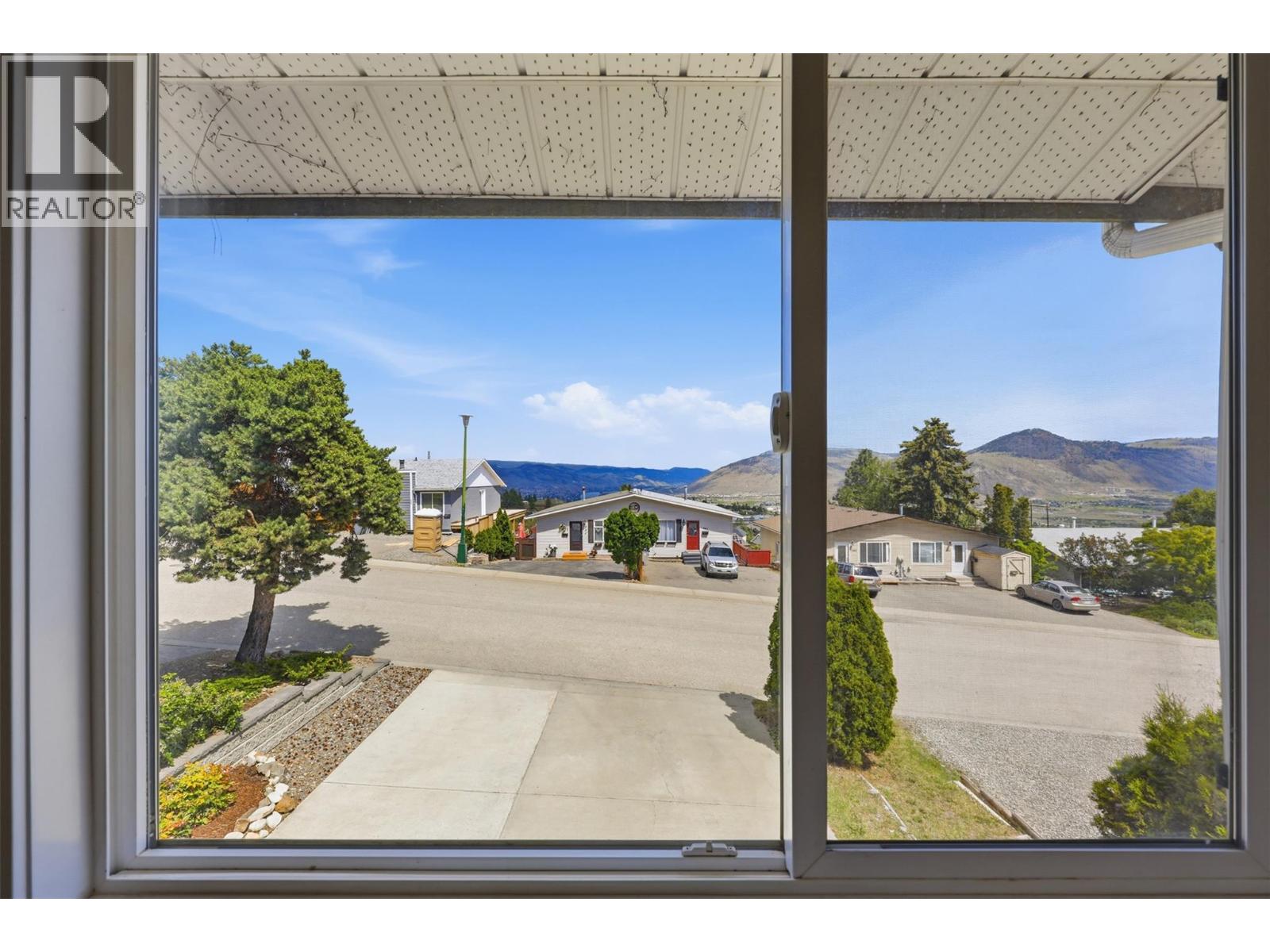 393 WADDINGTON Drive - 11