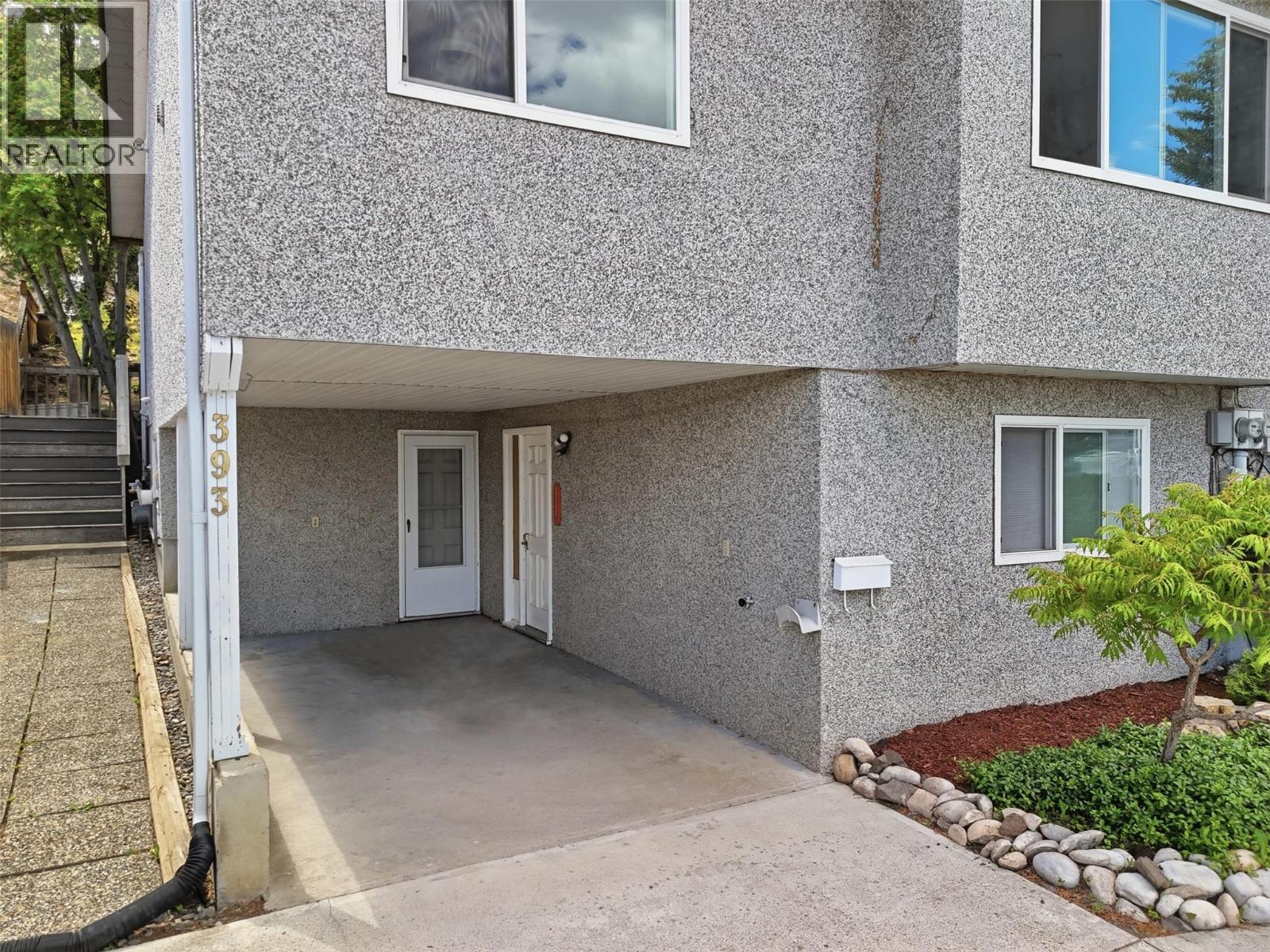 393 WADDINGTON Drive - 58
