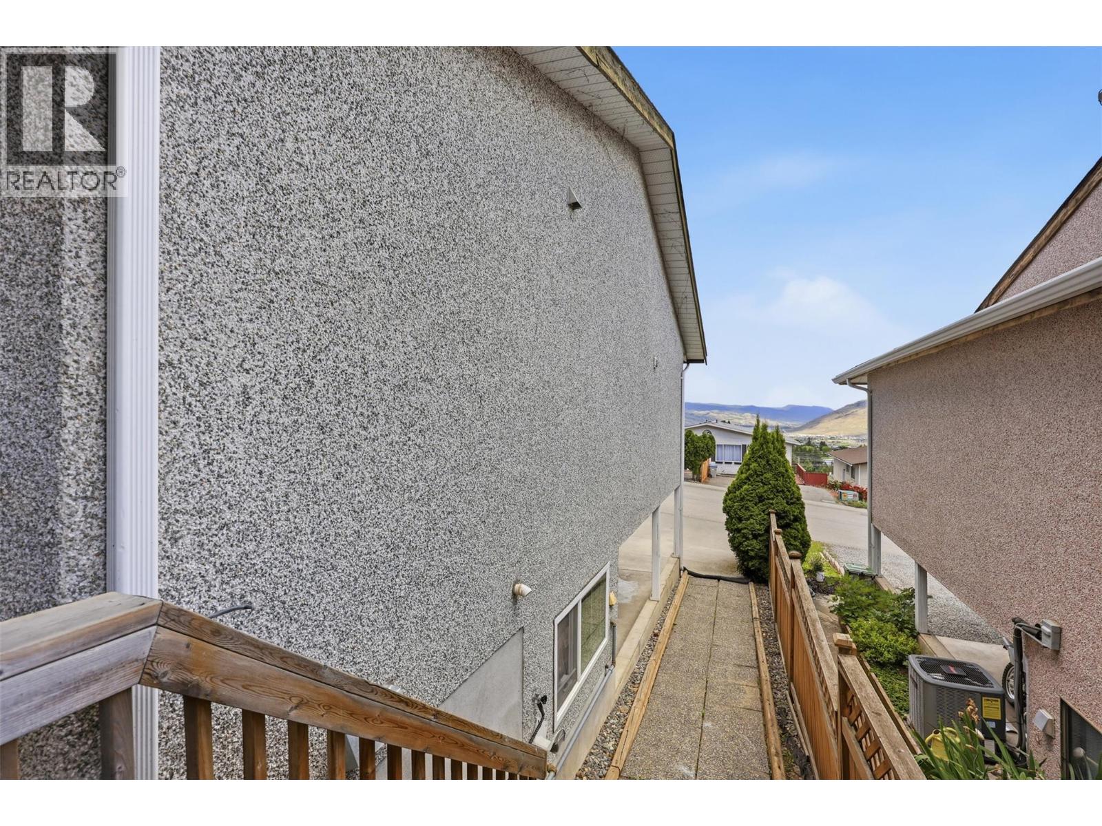 393 WADDINGTON Drive - 57