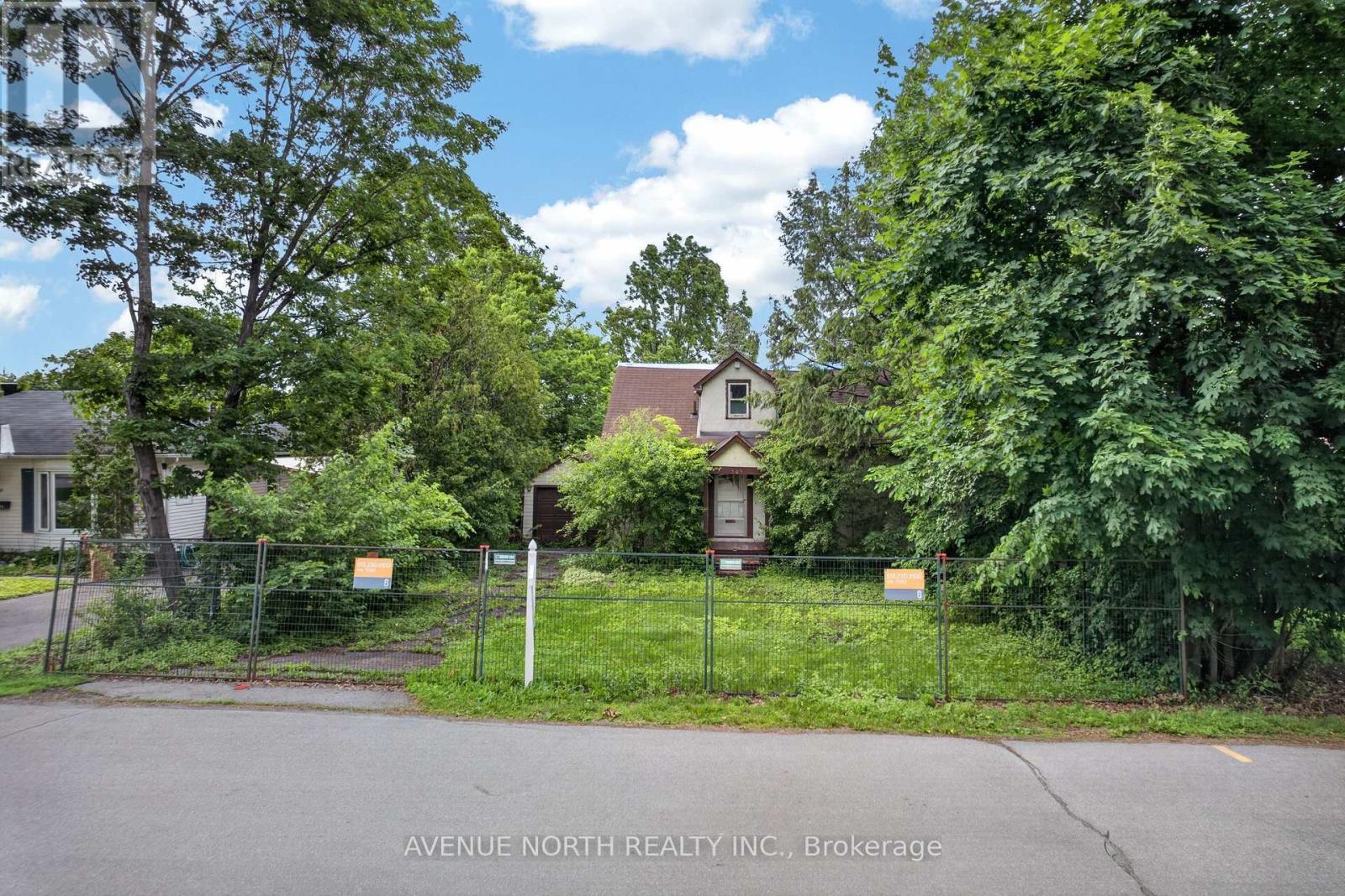 305 MOUNTBATTEN AVENUE - 1