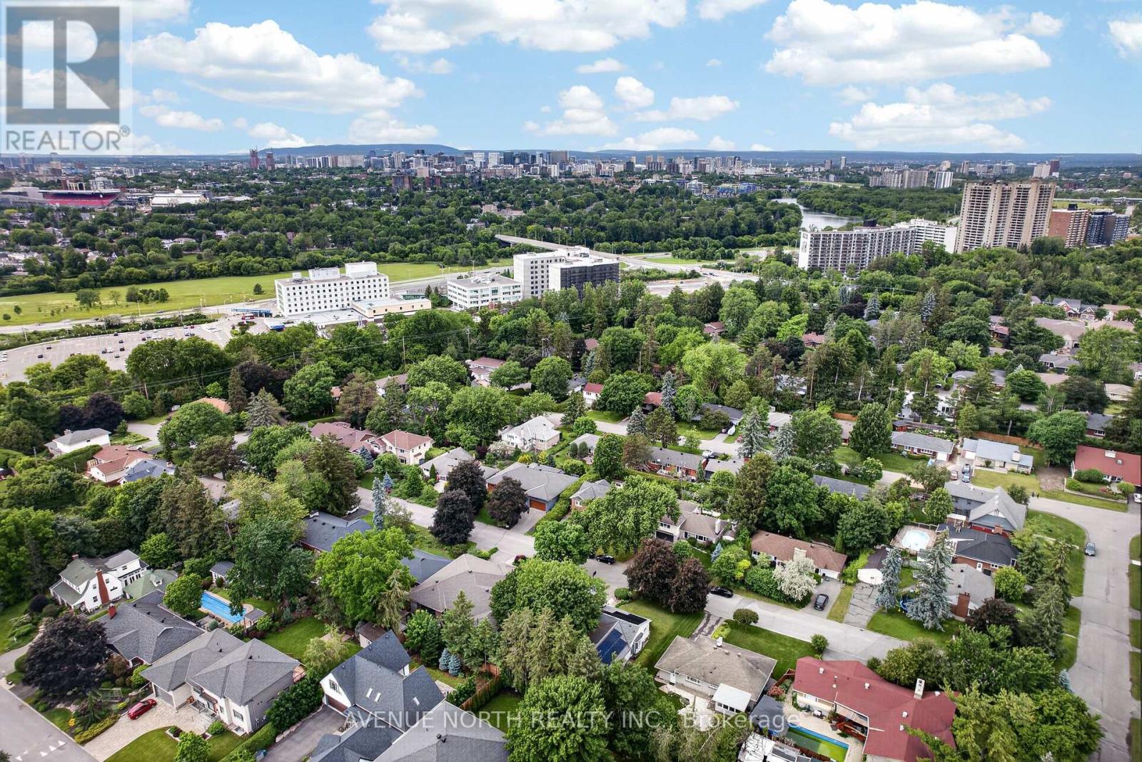 305 MOUNTBATTEN AVENUE - 23