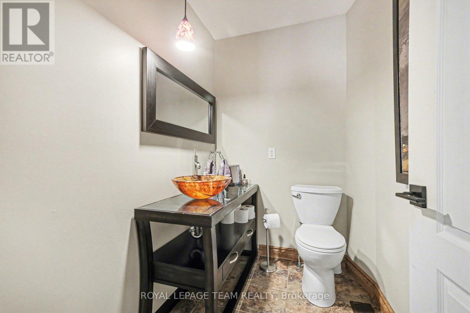 3041 BRIDGE STREET - 20