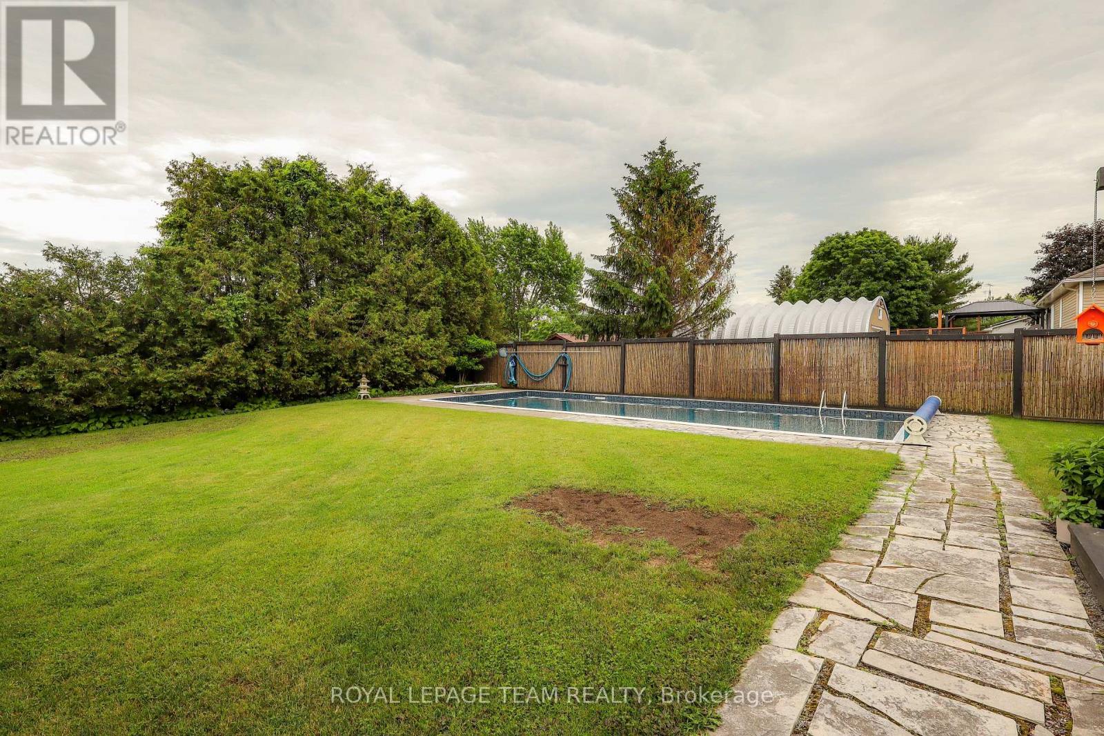3041 BRIDGE STREET - 32