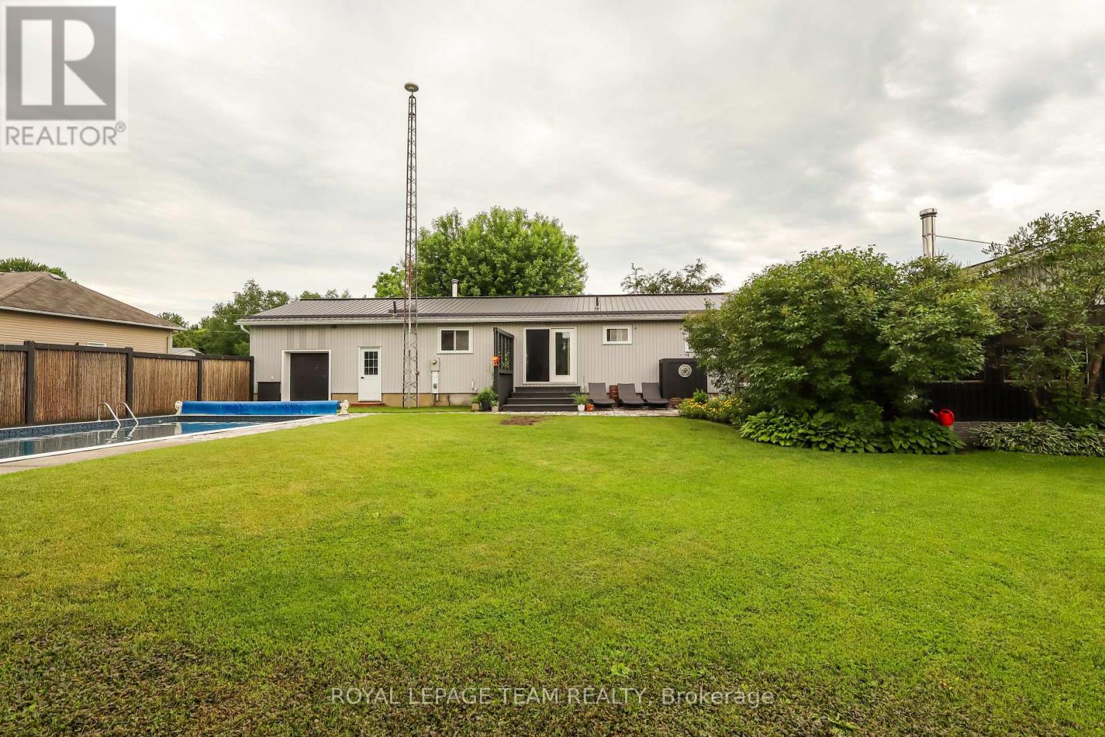 3041 BRIDGE STREET - 35