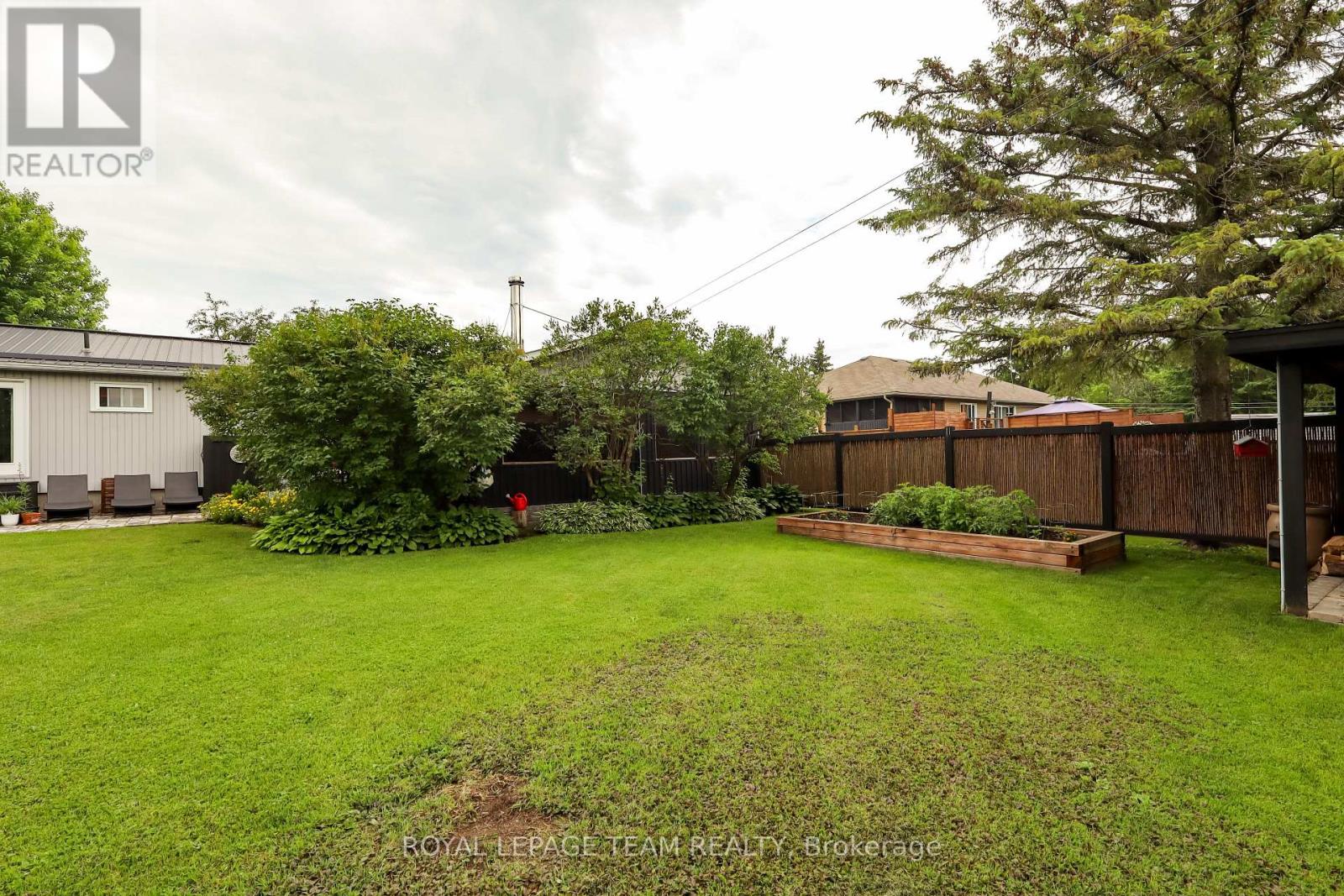 3041 BRIDGE STREET - 4