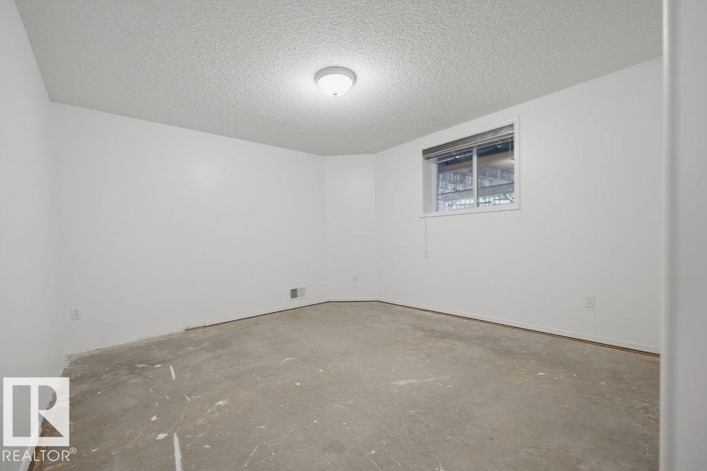 166 FOXBORO PL — photo 34