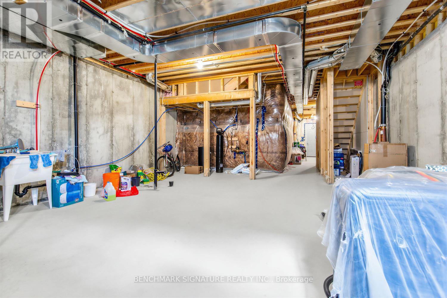 163 TEMPEL STREET - 15