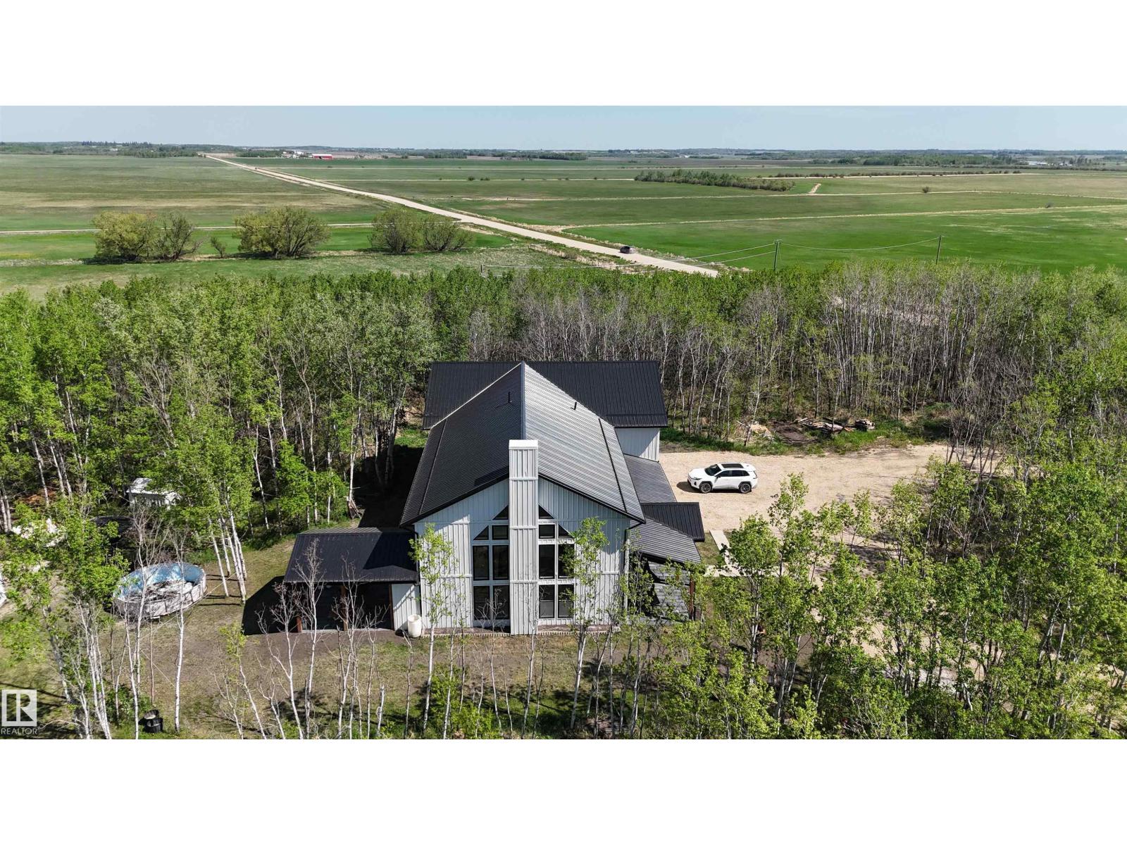 48530 Range Road 230 - 4