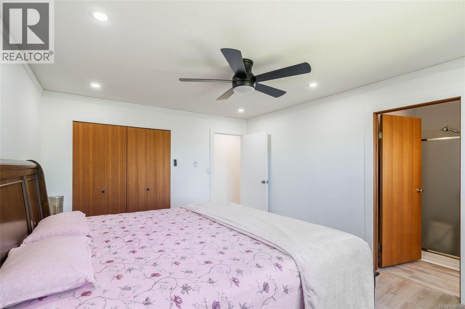 5954 Broadway Rd - 17
