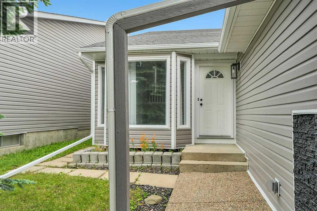 45 Shawinigan Road SW - photo 2