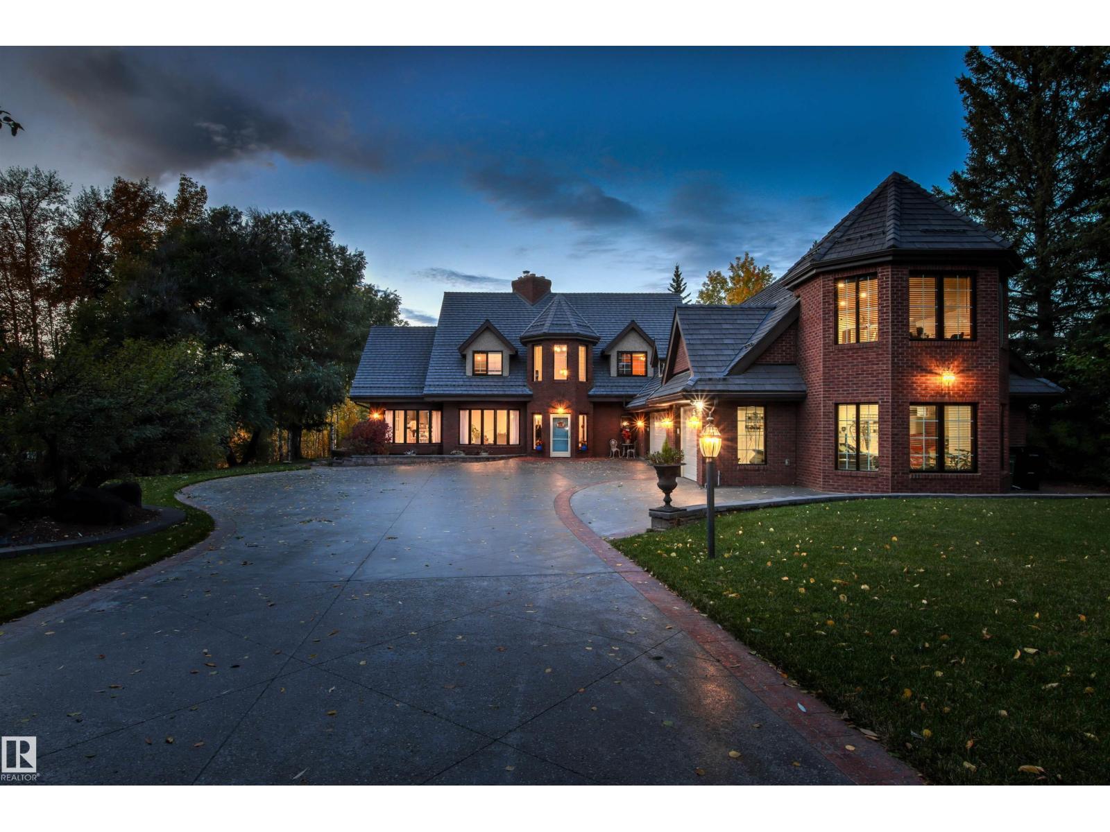 116 Windermere DR NW - 1