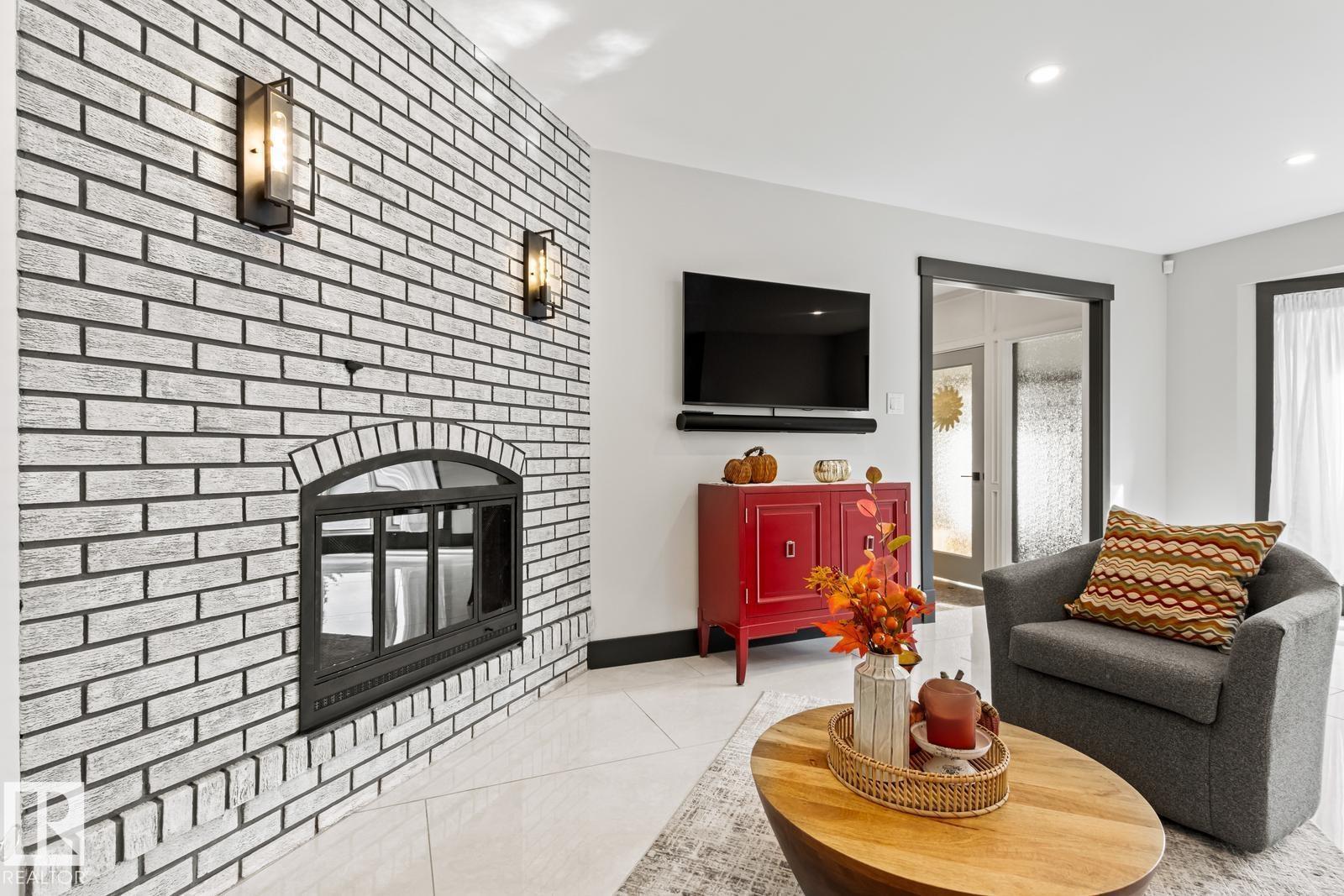 116 Windermere DR NW - 6