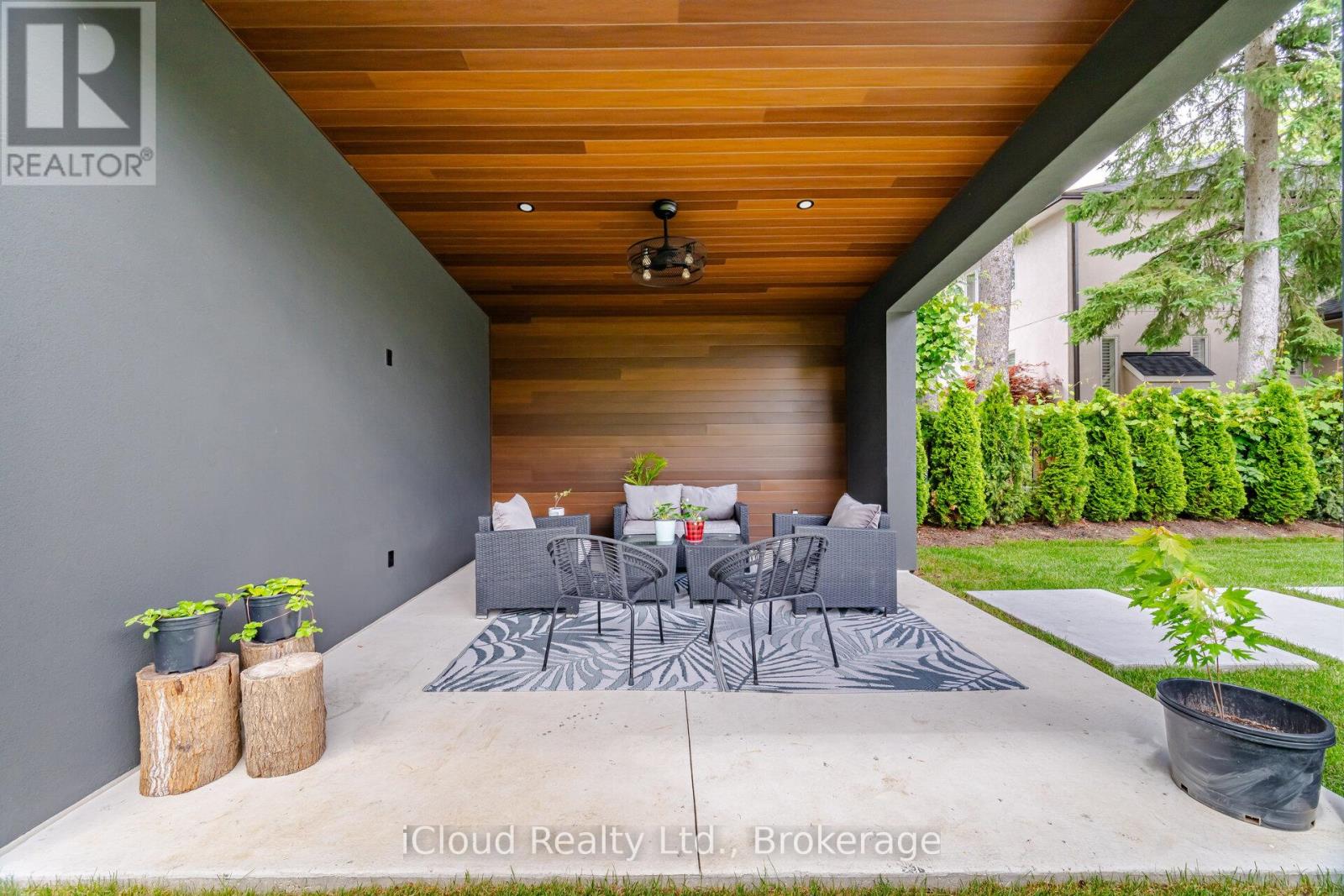 1590 KENMUIR AVENUE - 44