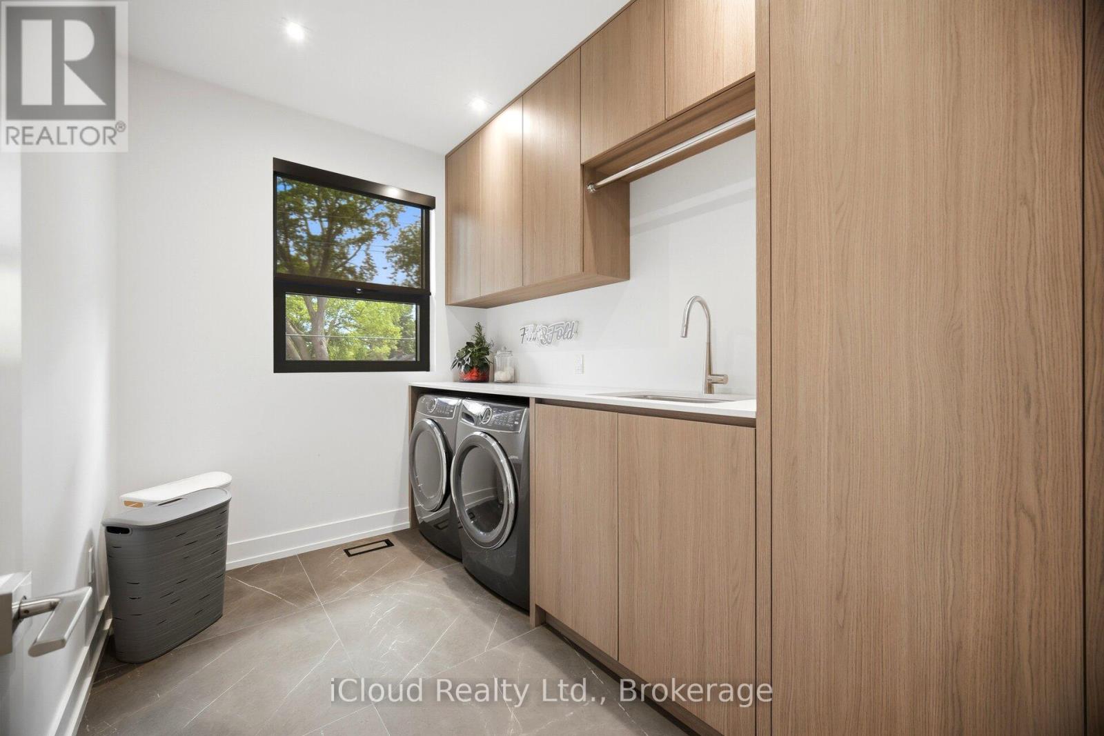 1590 KENMUIR AVENUE - 32
